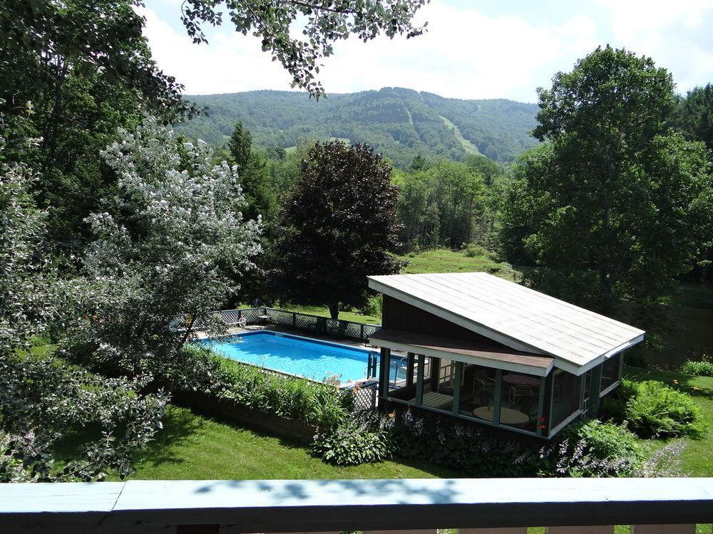 Blue Gentian Lodge At Magic Mountain Londonderry Kültér fotó