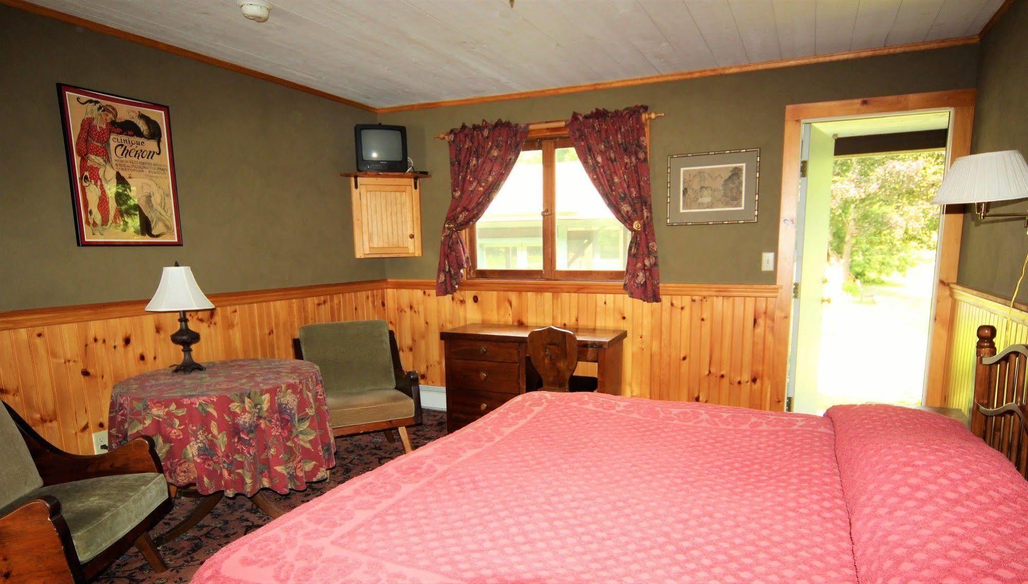 Blue Gentian Lodge At Magic Mountain Londonderry Kültér fotó